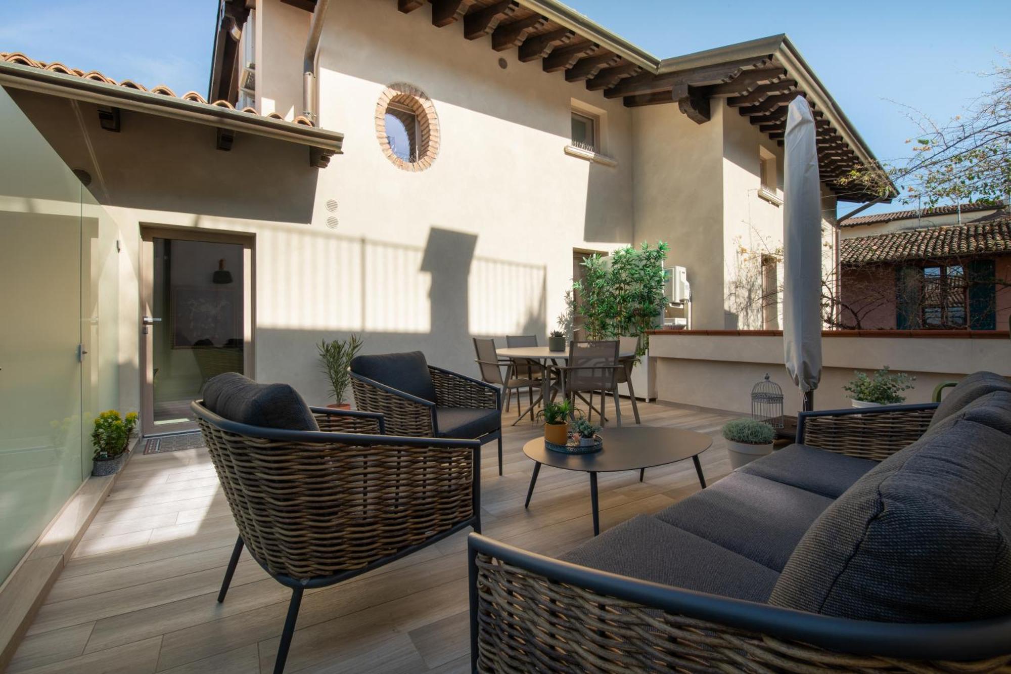 Vicolo Dei Signori Apartment Desenzano del Garda Exterior photo